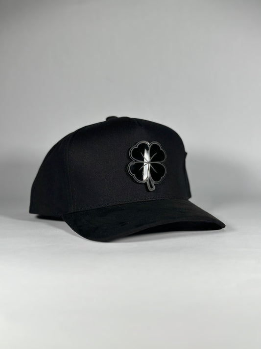 TRÉBOL BLACK
